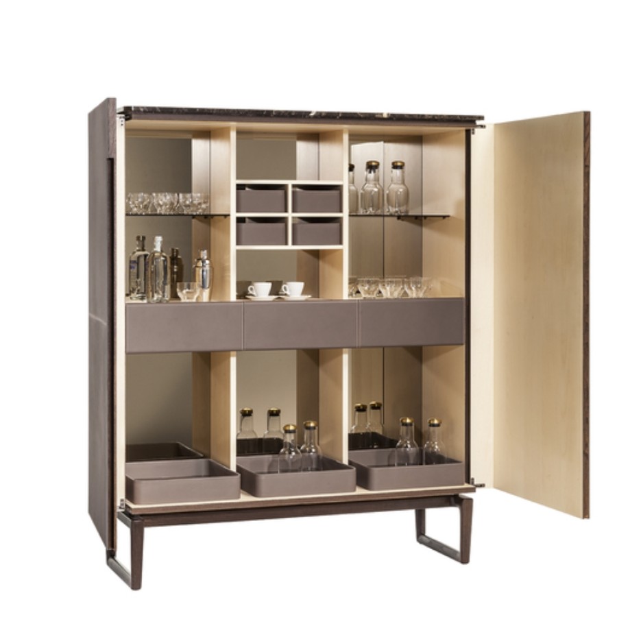 Venditore Poltrona Frau High Cabinet Fidelio Shop Forma Design | Console And Sideboards